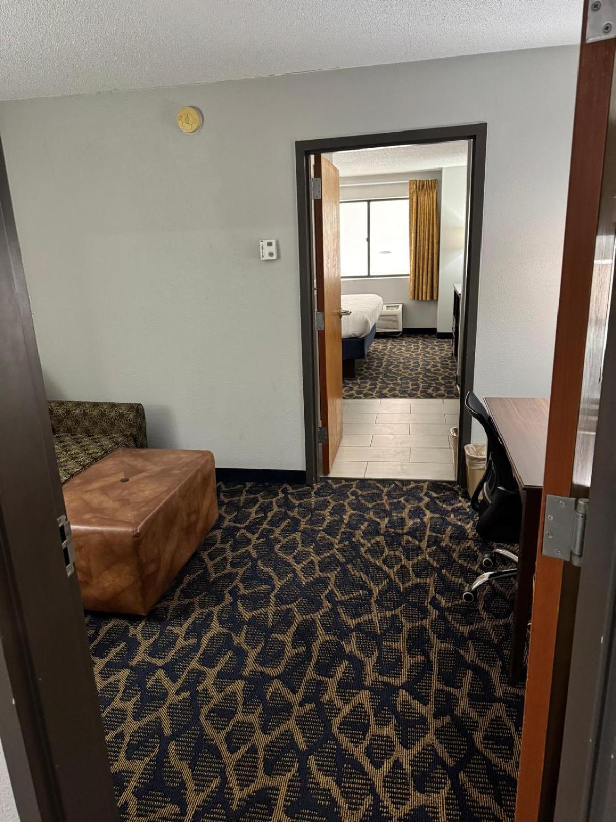 Greenlight Inn & Suites St James Saint James Екстериор снимка