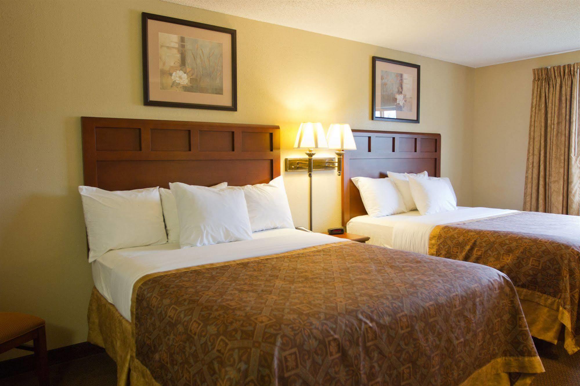Greenlight Inn & Suites St James Saint James Екстериор снимка